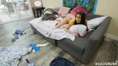 Olgun teyze ders çalışırken gizli aşkını yaşadı